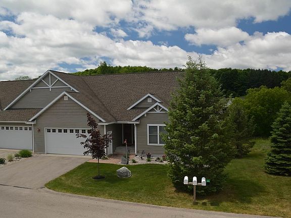 3rd image of 4869 Black Bear Dr
