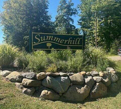 2nd image of 17660 Summerhill Ln