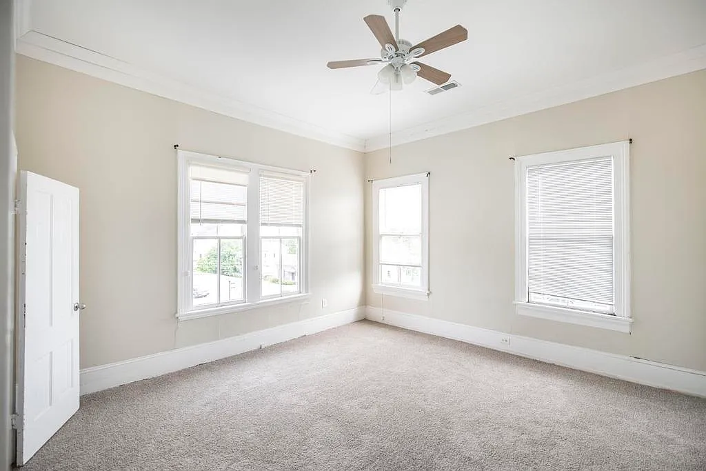 218 Orange St - Unit B — Photo 3