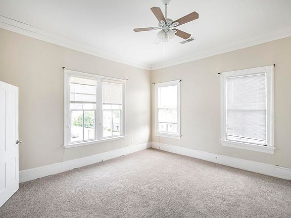 2nd image of 218 Orange St