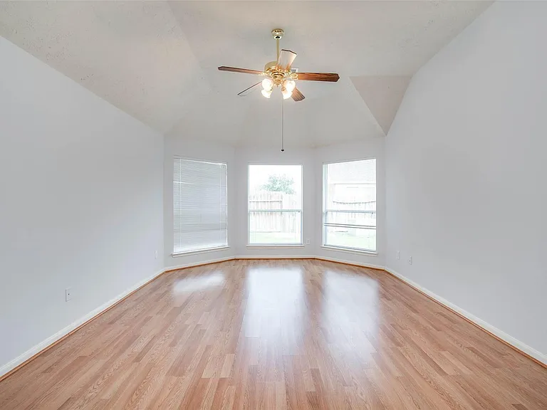 9323 Hillhaven Ct — Photo 22