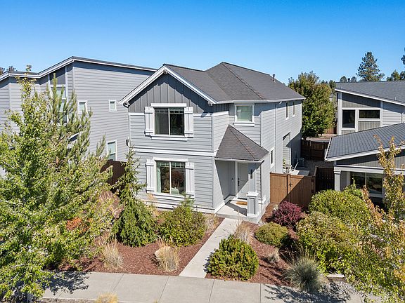 4th image of 61066 SE Sydney Harbor Dr