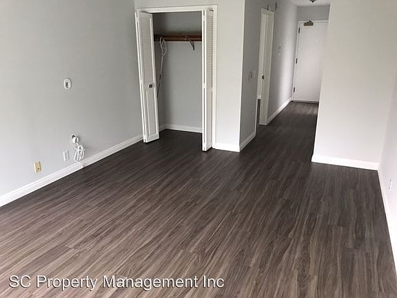3rd image of 740 Monterey Blvd APT 208