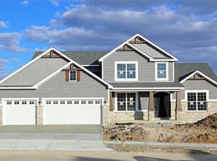 307 Wilmer Valley Dr, Wentzville, MO 63385