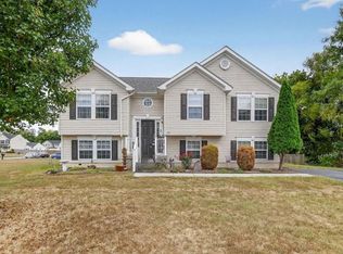 192 Amelia Dr, Hedgesville, WV 25427