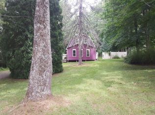 21 Whittemore Rd, Sturbridge, MA 01566