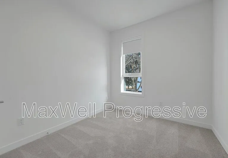 65th Ave NW #9115 — Photo 7