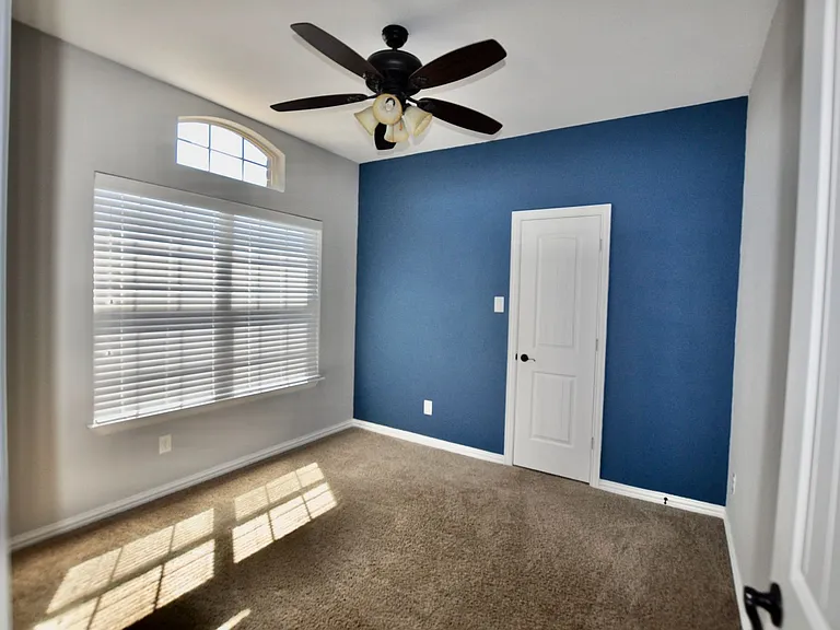 2529 Elk Hollow Ln — Photo 13