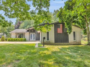32561 Carriage Ln, Avon Lake, OH 44012