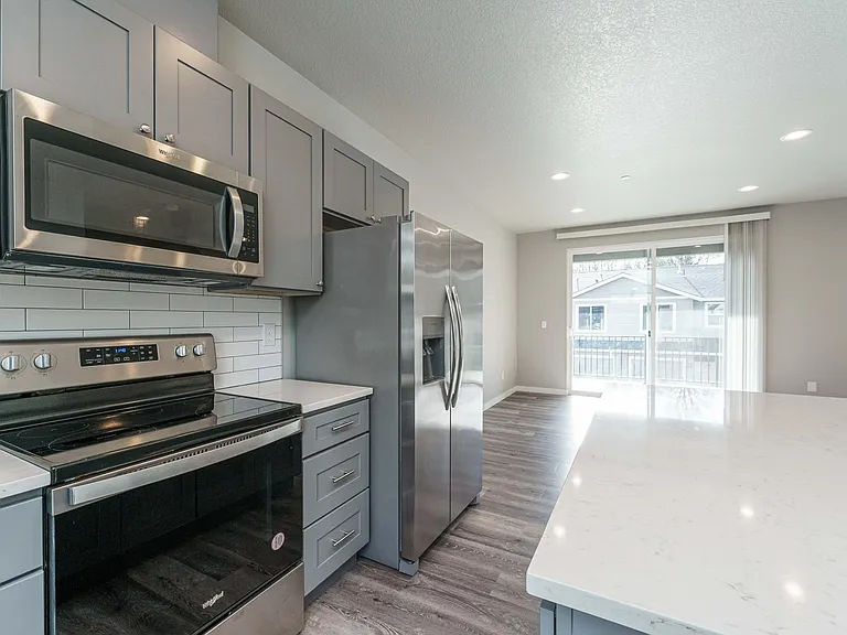 804 NW 7th Ave — Photo 12