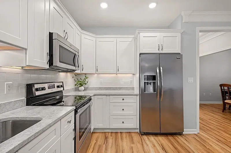 1 bed, 1.0 bath, 1030 sqft, $1,850 — Photo 3