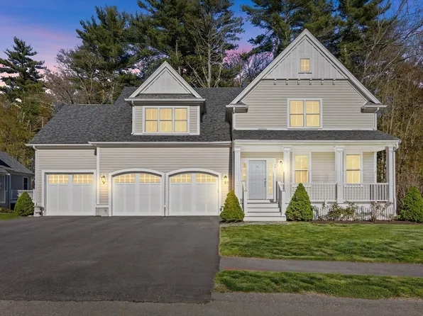 53 Matthew Cir, North Easton, MA 02356