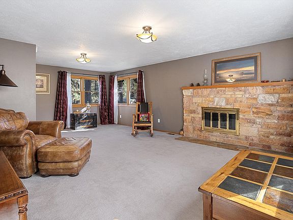 4th image of 1303 W Bellwood Dr