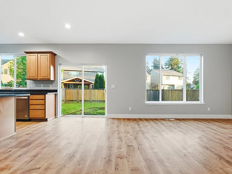 8622 187th Street Ct E — Photo 16