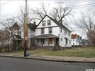 1st image of 787 E 105th St
