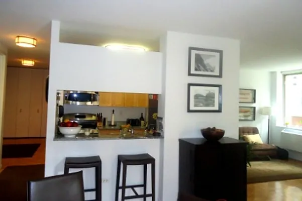 Rented by Corcoran | media 52