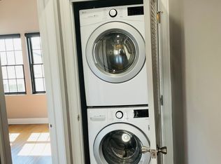 10 Ruby Pl, Newark, NJ 07104