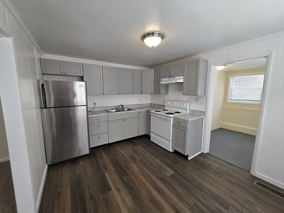 Kitchen - 801 W Main St