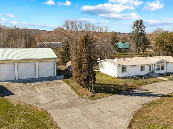 141 S Mitchell Dr, Yakima, WA 98908