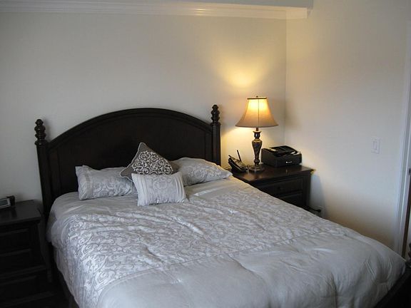 4th image of 10943 Laurel Canyon Blvd Unit C20