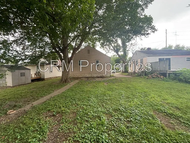 714 E Vaile Ave — Photo 30