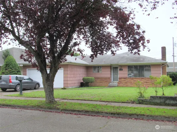3025 Louisiana Street, Longview, WA 98632