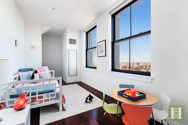 Rented by Halstead Real Estate | media 38