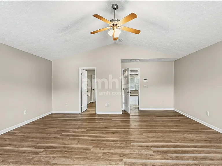 2591 Auburn Ct — Photo 12