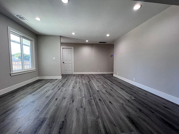 2nd image of 77 Shenado Pl