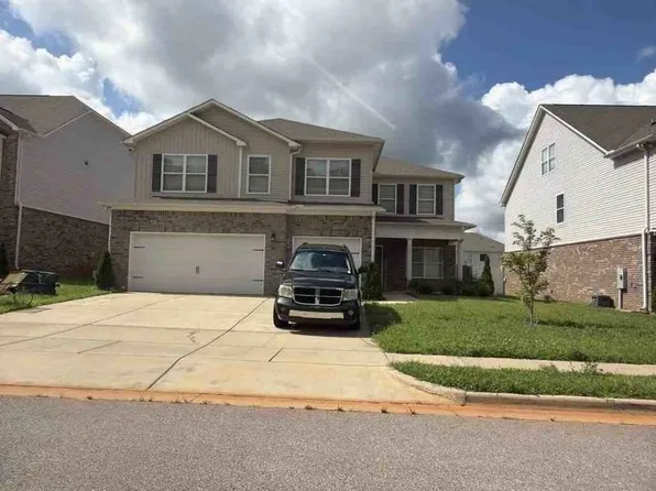 102 Brighton Lake Ct, New Market, AL 35761