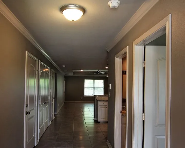Beautiful 2 Bedroom, 2 Bathroom Townhome In South Tyler Whitehouse Isd! 1/2 Off First Full Month! — Photo 3