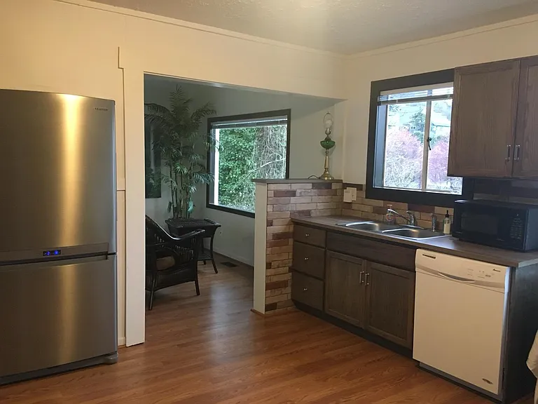 3825 SW View Point Ter #A — Photo 1