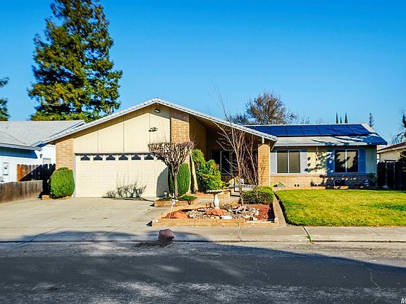 5th image of 3950 Chatsworth Cir
