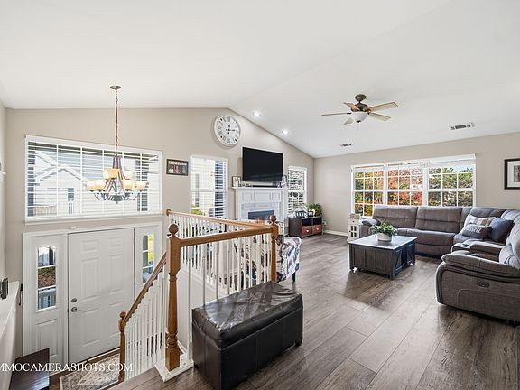 3rd image of 57 Seton Creek Dr
