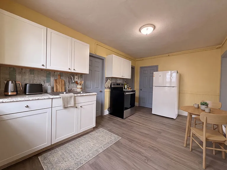 560 Broad St #2 — Photo 11