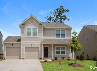 5724 Oakgate Dr, Greensboro, NC 27405