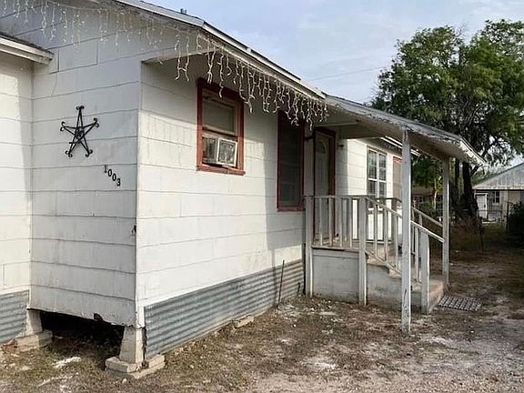 2nd image of 1003 Johnson St