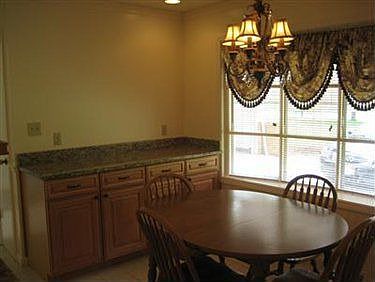 5th image of 28048 Gardenia Dr