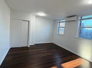 2702 Astoria Blvd APT 3, Astoria, NY 11102
