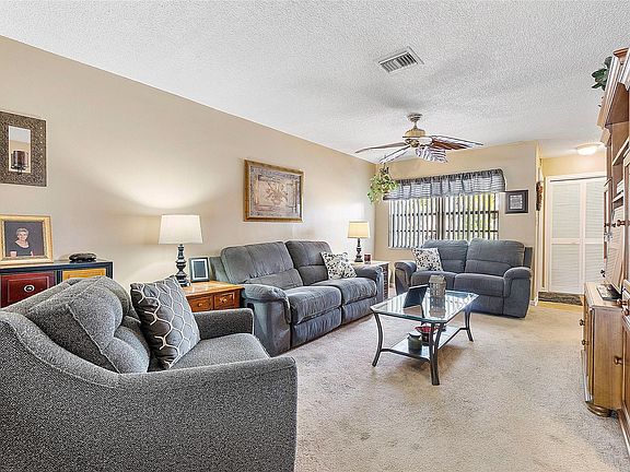3rd image of 7649 NW 73rd Terrace