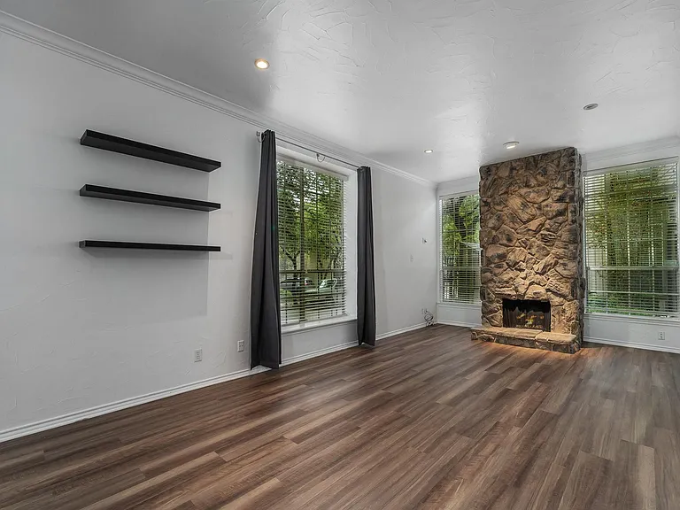 2815 Welborn St #104 — Photo 3