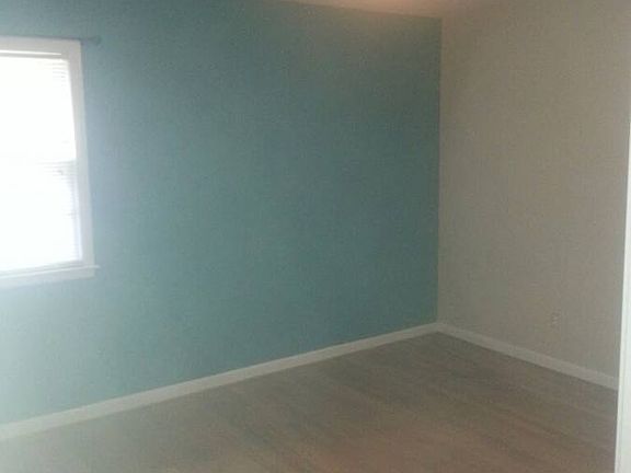 4th image of 3806 Glen Oak Dr