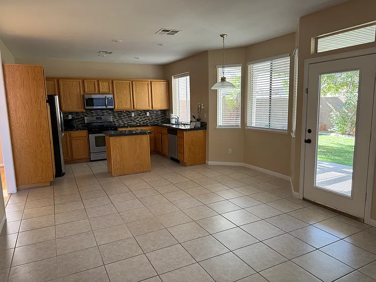 9416 Aspen Glow Dr — Photo 4