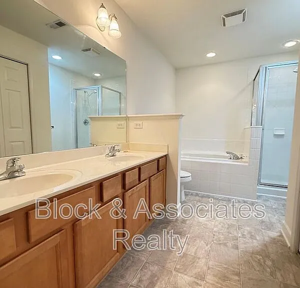 5523 Cottonrose Ln — Photo 16