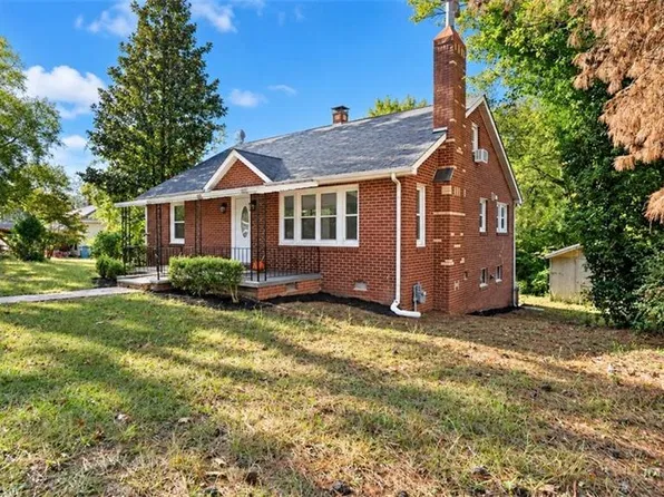 205 Sunrise Ave, Mount Gilead, NC 27306