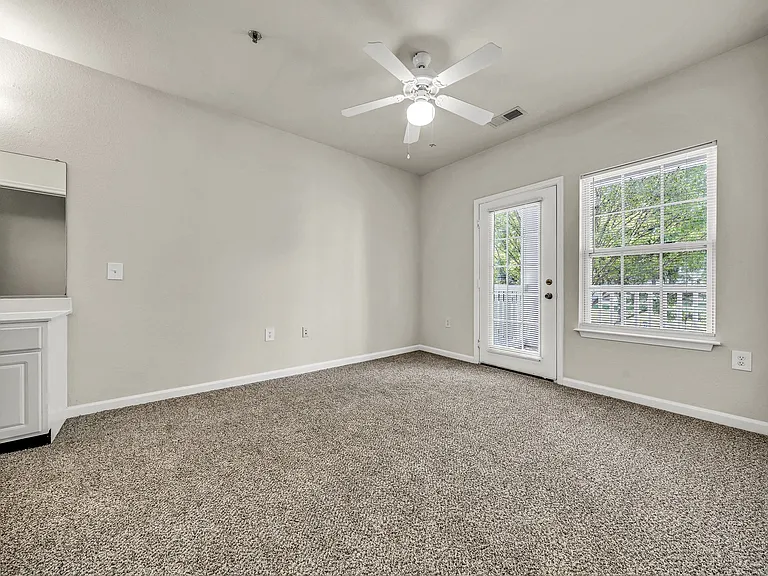 Enclave Apartments — Photo 10