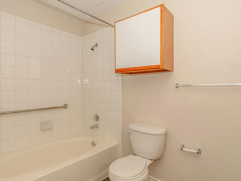 Amelia Parc Sr II — Photo 21
