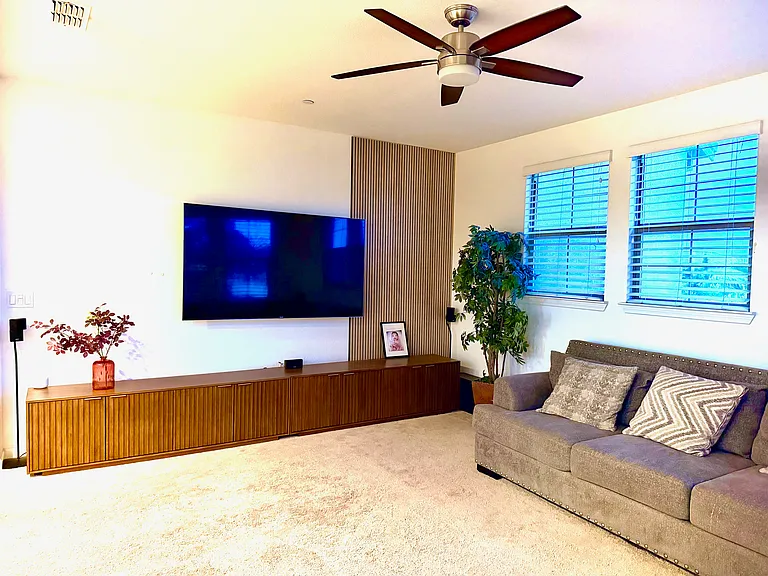1841 Klamath Ct — Photo 18