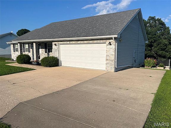 3rd image of 19136 Lonager Ln