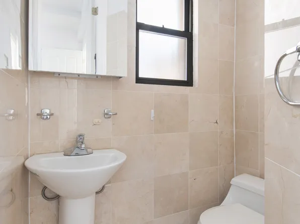 599 West End Avenue image 7 of 7